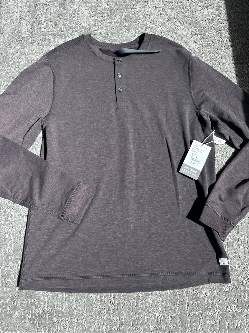 Vuori Men's Long-Sleeve Austin Henley in Sangria Heather